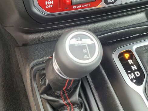Used 2023 Jeep Wrangler Unlimited Rubicon w/ LED Lighting Group AWD/4WD image 24