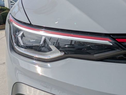 New 2026 Volkswagen GTI SE FWD image 10