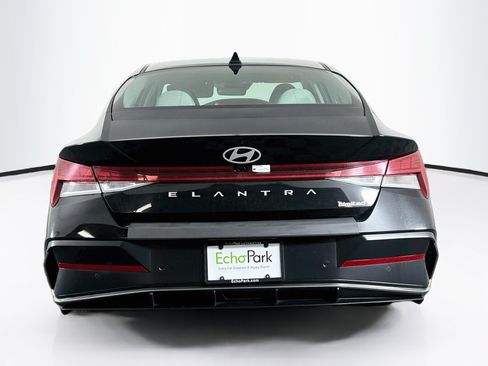 Used 2024 Hyundai Elantra Limited FWD image 7