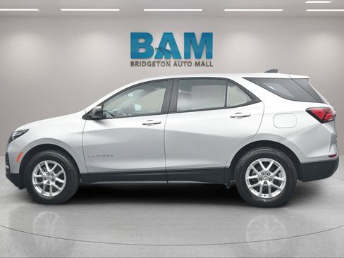 Certified 2022 Chevrolet Equinox LS AWD/4WD image 74