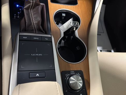 Used 2020 Lexus RX 450h AWD w/ Premium Package image 26