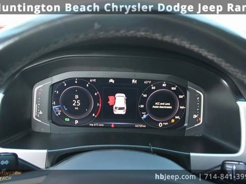 Used 2020 Volkswagen Atlas Cross Sport SEL image 25