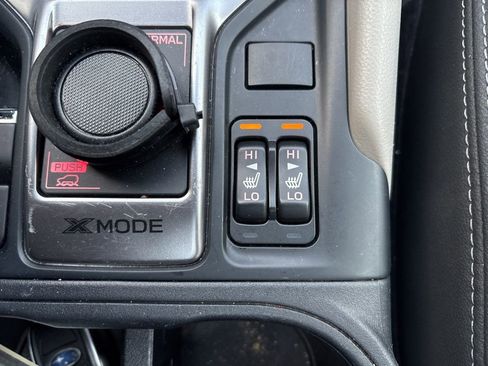 Used 2022 Subaru Forester Premium image 6