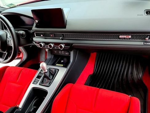 Used 2025 Honda Civic Type R image 16