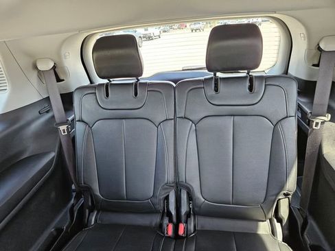 Used 2023 Jeep Grand Cherokee L Limited image 26