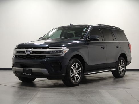 Used 2023 Ford Expedition XLT image 8