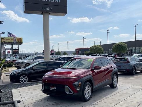 Used 2025 Hyundai Kona SE image 39