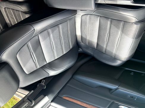 Used 2022 Honda CR-V EX-L image 16