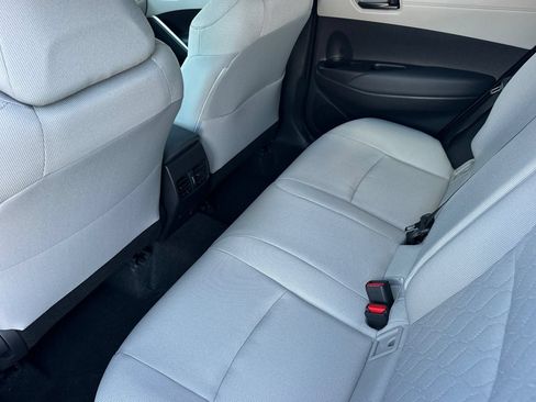 Used 2025 Toyota Corolla Cross LE AWD/4WD image 12