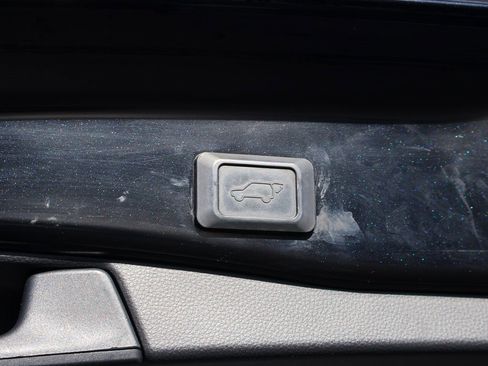 Used 2021 Toyota RAV4 Limited w/ Limited Grade Weather Package image 16