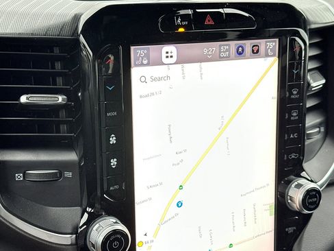 New 2026 RAM 1500 4x4 Crew Cab image 21