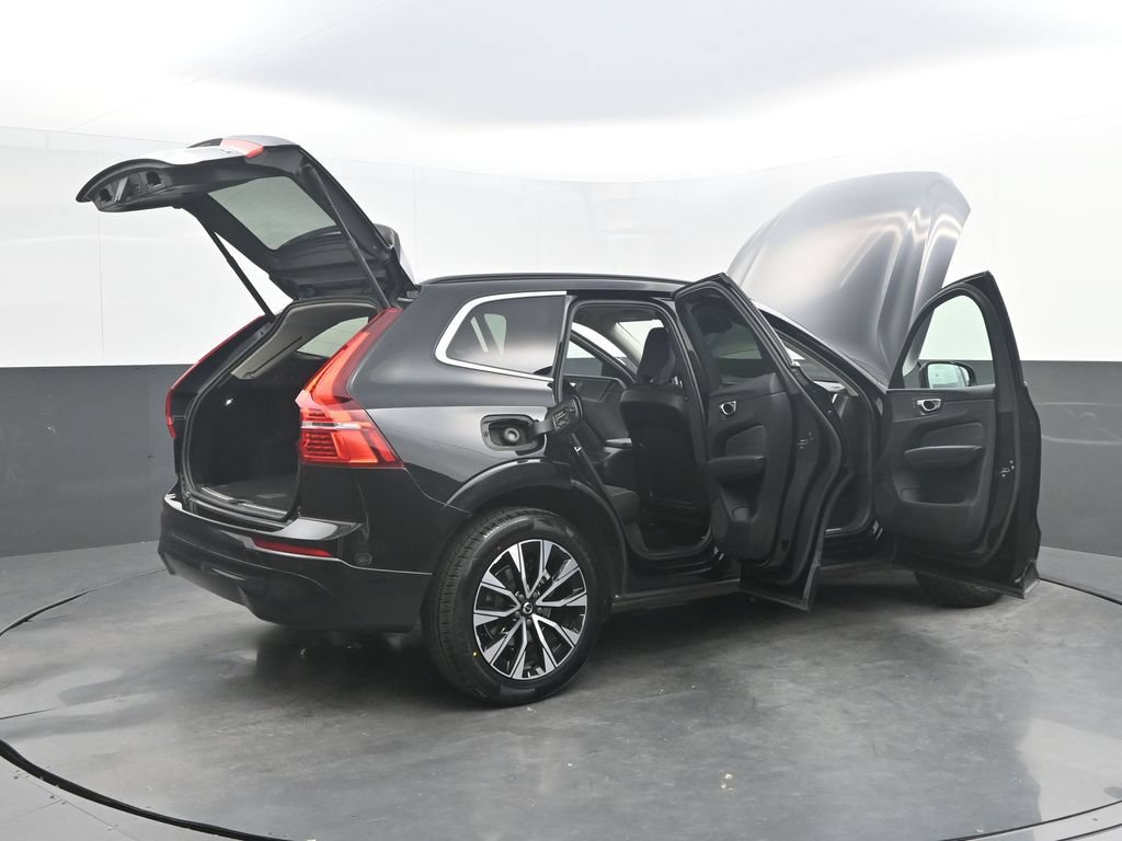 Used 2023 Volvo XC60 B5 Core w/ Climate Package FWD image 38