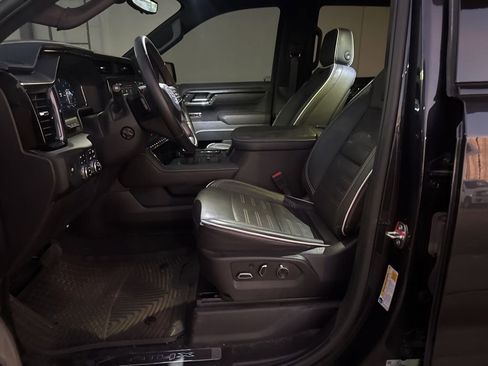 Used 2024 GMC Sierra 1500 AT4X image 6