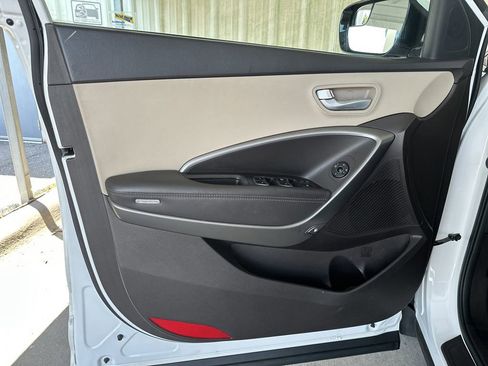 Used 2018 Hyundai Santa Fe Sport image 11