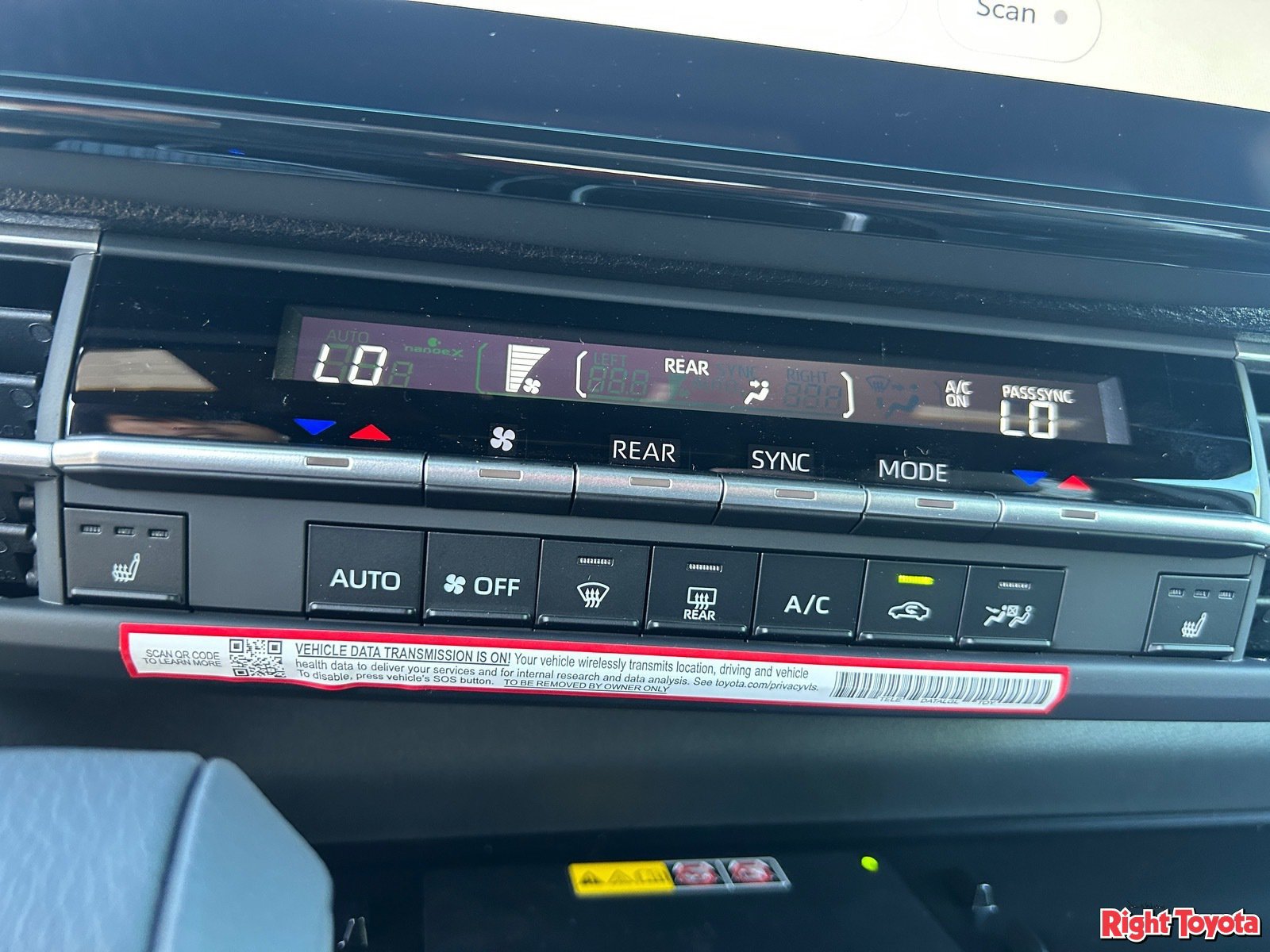 New 2026 Toyota Sienna XLE Woodland Edition AWD/4WD image 25