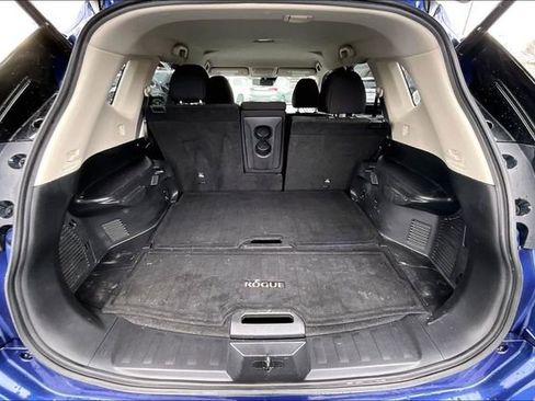 Used 2019 Nissan Rogue SV image 21
