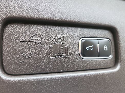 Used 2020 Lincoln Aviator Black Label Grand Touring w/ Class IV Trailer Tow Package image 12