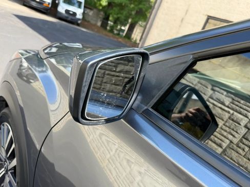 Used 2023 Nissan Kicks SV FWD image 37