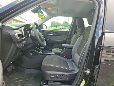 Used 2022 Chevrolet TrailBlazer LT AWD/4WD image 13