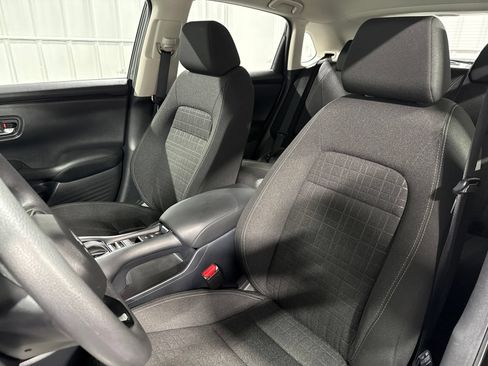 Used 2025 Honda HR-V LX image 19