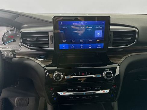 Used 2022 Ford Explorer Limited w/ Equipment Group 301A image 15