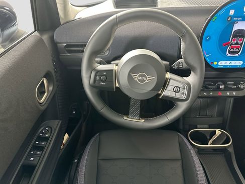 Used 2025 MINI Cooper S image 21