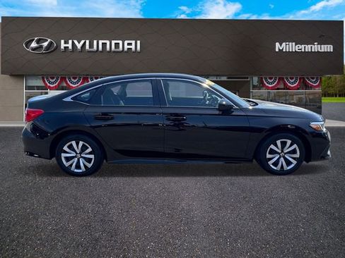 Used 2023 Honda Civic LX image 4