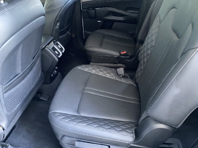 Used 2023 Kia Sorento SX Prestige AWD/4WD image 19