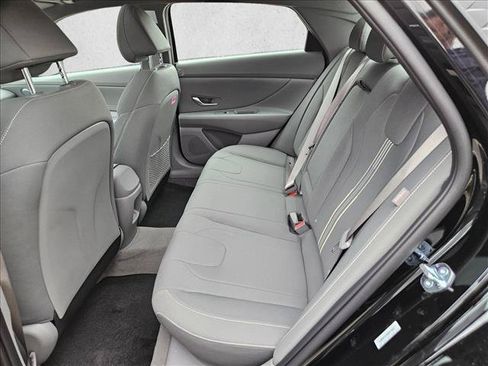 New 2026 Hyundai Elantra SEL Sport FWD image 12