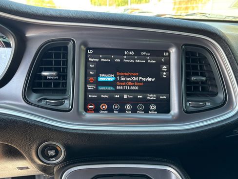 Used 2020 Dodge Challenger SXT w/ Driver Convenience Group RWD image 14