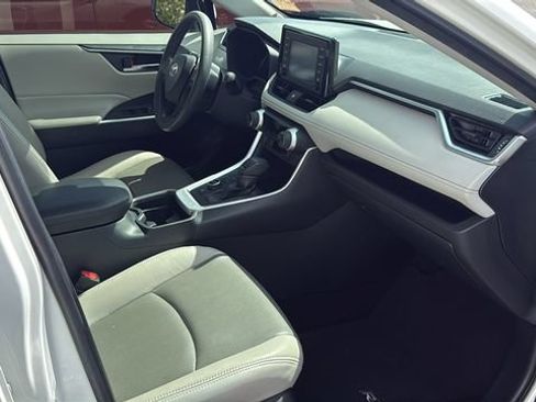 Used 2019 Toyota RAV4 XLE w/ Convenience Package AWD/4WD image 11