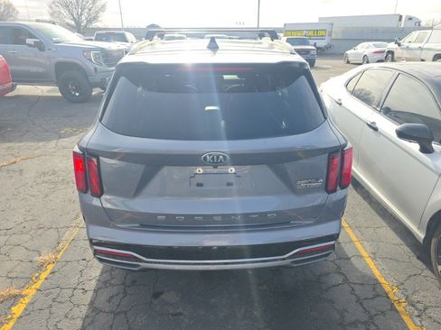 Used 2021 Kia Sorento SX image 4