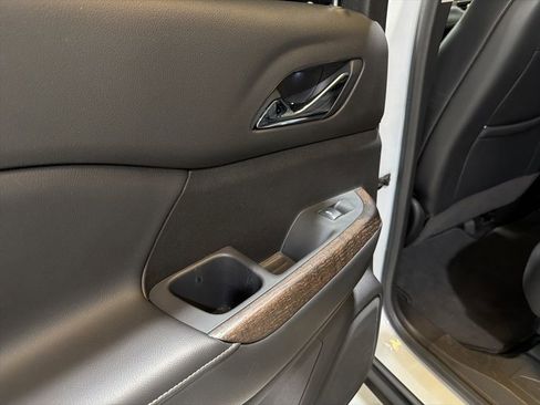 Used 2021 GMC Acadia Denali image 37