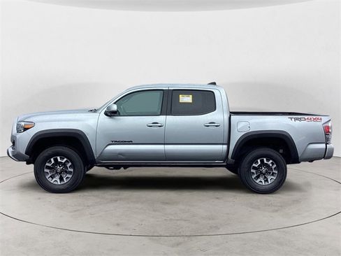 Certified 2023 Toyota Tacoma TRD Off-Road image 2