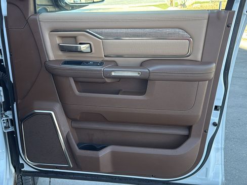 Used 2020 RAM 3500 Limited image 32