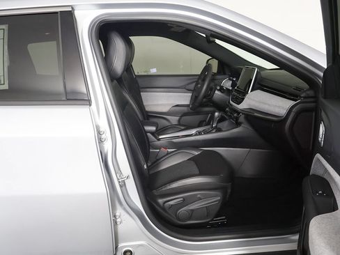 Used 2025 Jeep Compass Latitude AWD/4WD image 27