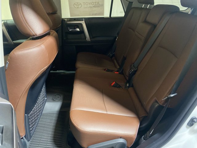 Used 2024 Toyota 4Runner Limited AWD/4WD image 26