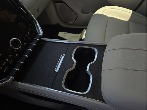 Used 2024 GMC Acadia Denali w/ Super Cruise Package FWD image 20
