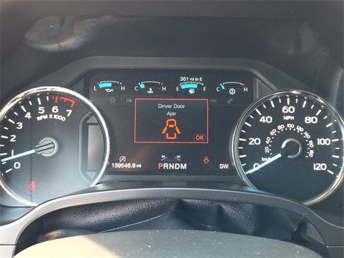 Used 2020 Ford F150 Lariat image 26