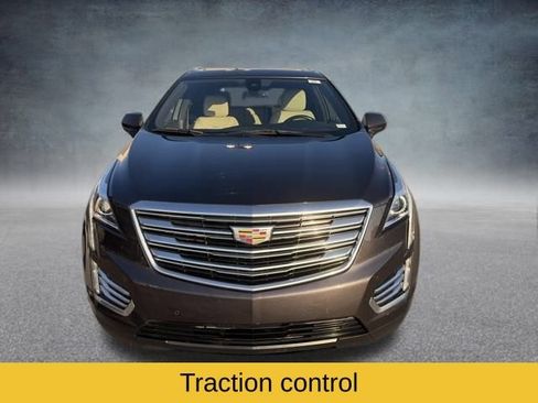 Used 2018 Cadillac XT5 Luxury w/ Driver Awareness Package image 17