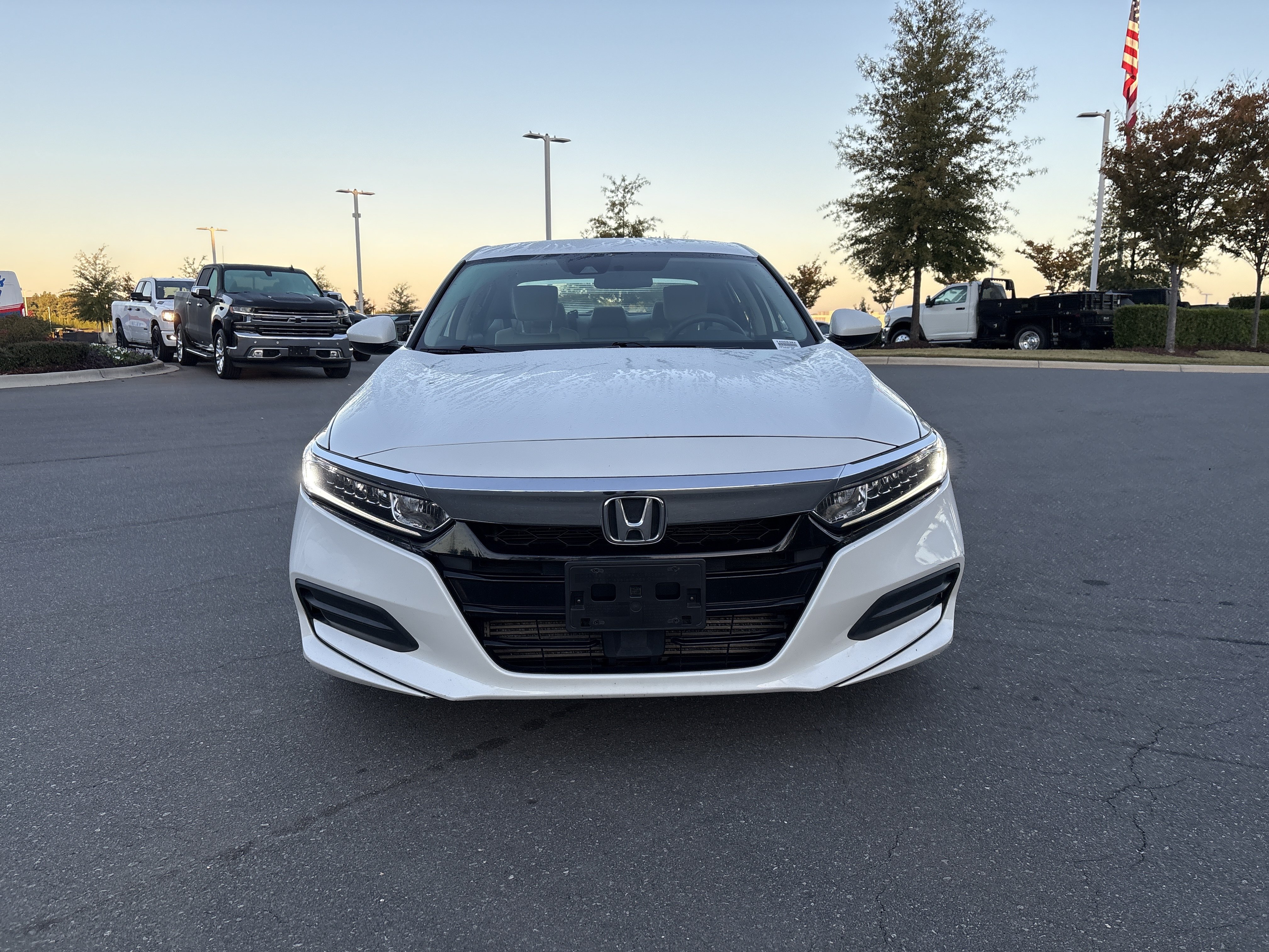 Used 2018 Honda Accord LX image 3
