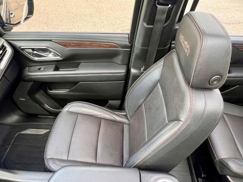 Used 2022 Chevrolet Tahoe High Country w/ Premium Package 2 image 16