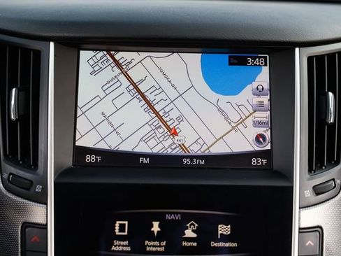 Used 2017 INFINITI Q50 Signature Edition w/ All Weather Package (L93) image 39