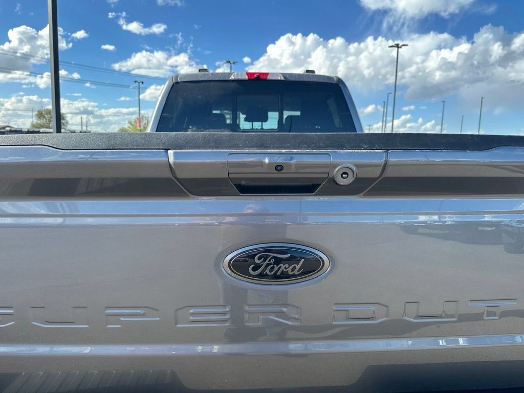 Used 2024 Ford F250 Lariat w/ Lariat Ultimate Package AWD/4WD image 7