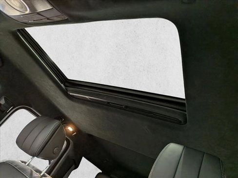 Used 2022 Mercedes-Benz G 550 image 16