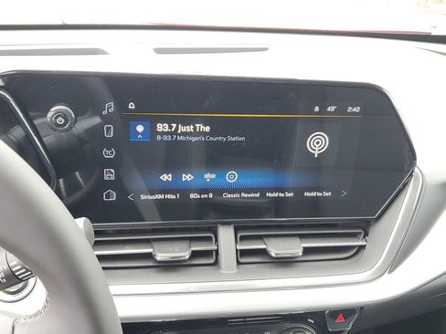 New 2026 Chevrolet Trax LT w/ Driver Confidence Package FWD image 21