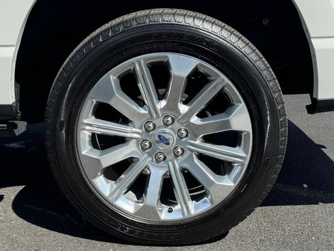 Used 2023 Ford F150 Limited image 12