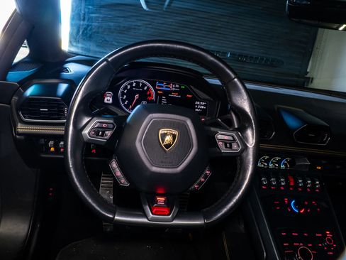 Used 2018 Lamborghini Huracan LP 580-2 image 17