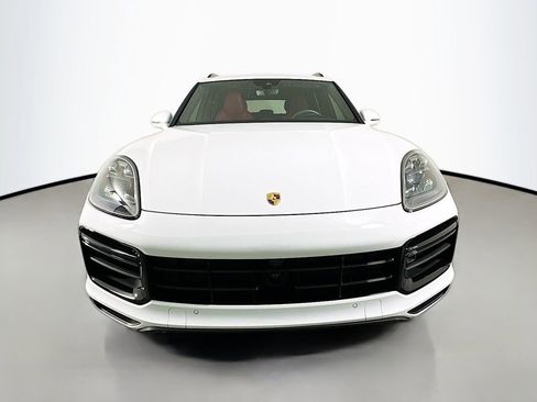 Used 2023 Porsche Cayenne Turbo image 6