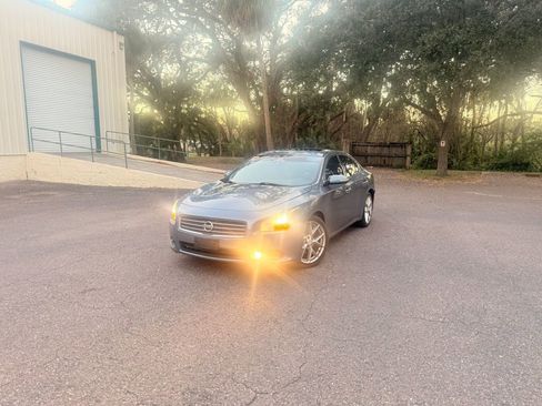 Used 2010 Nissan Maxima 3.5 SV w/ Sport Pkg image 1